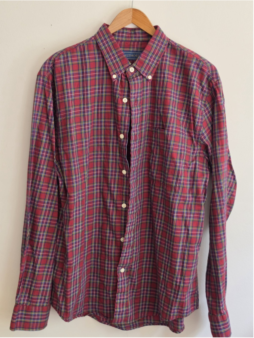 Biltmore Men's Plaid Button Down Shirt Size M Red %100 Cotton Classic